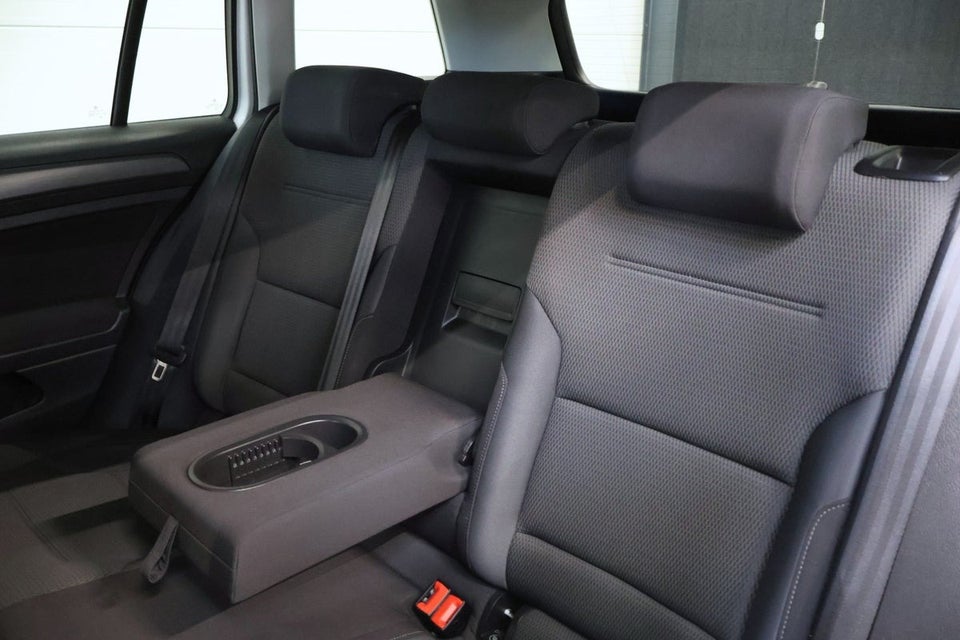 VW Golf VII 1,5 TSi 130 Comfortline Variant 5d