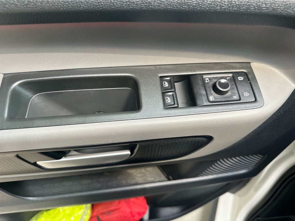 VW ID.Buzz 77 Life SWB 5d