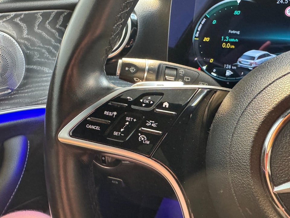 Mercedes E300 de 2,0 AMG Line stc. aut. 5d