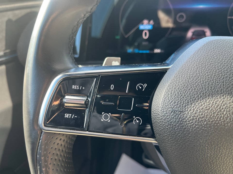 Renault Megane E-Tech 60 Techno 5d