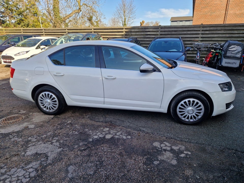 Skoda Octavia 1,4 TSi 140 Elegance DSG 5d