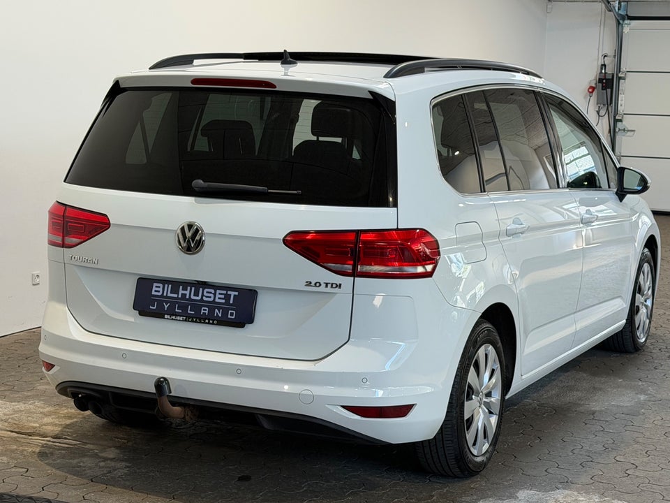 VW Touran 2,0 TDi 150 Highline DSG 7prs 5d