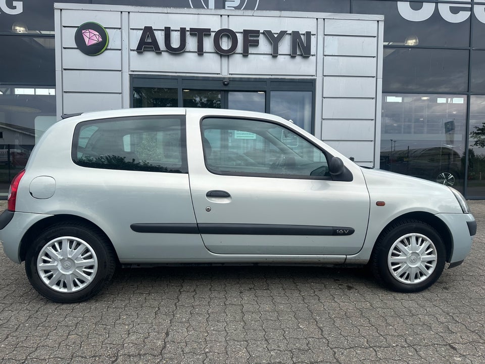 Renault Clio II 1,2 Expression 3d