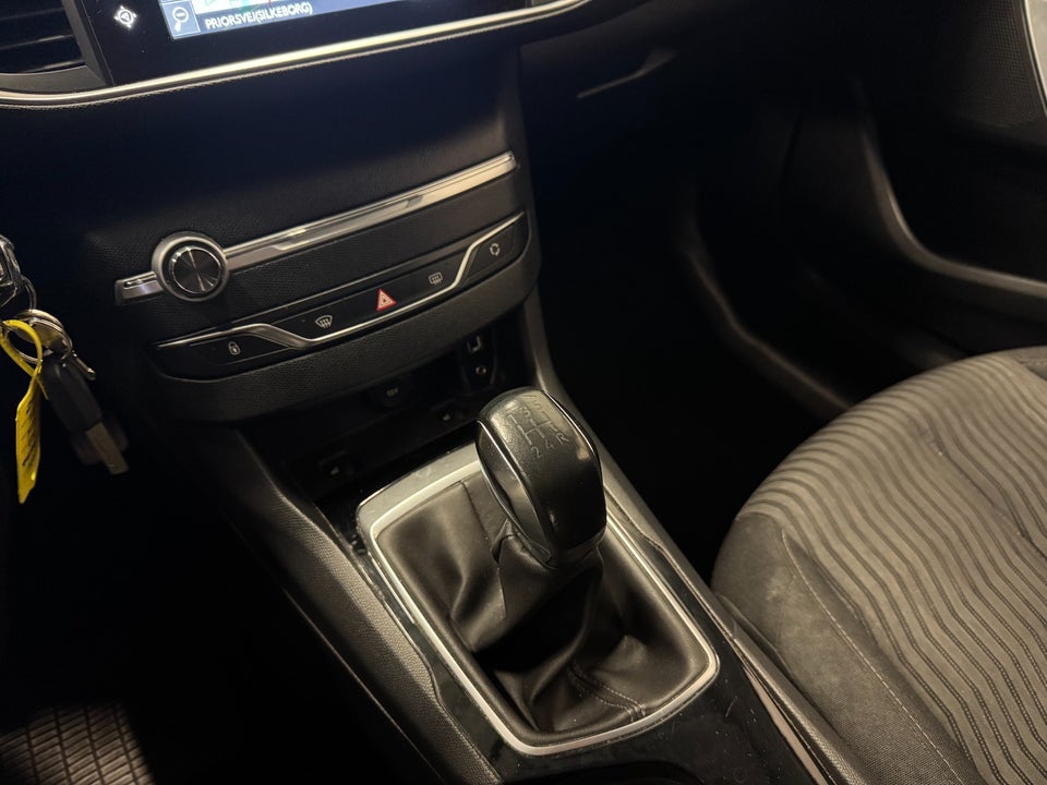 Peugeot 308 1,6 HDi 92 Active 5d