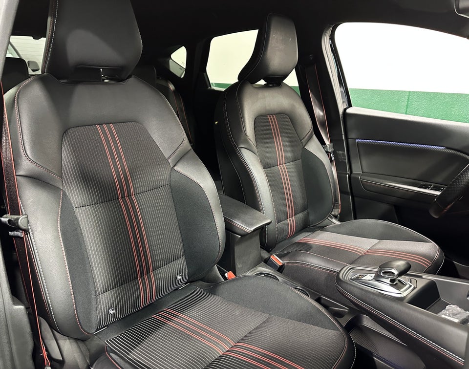 Renault Captur 1,6 E-Tech R.S. Line 5d