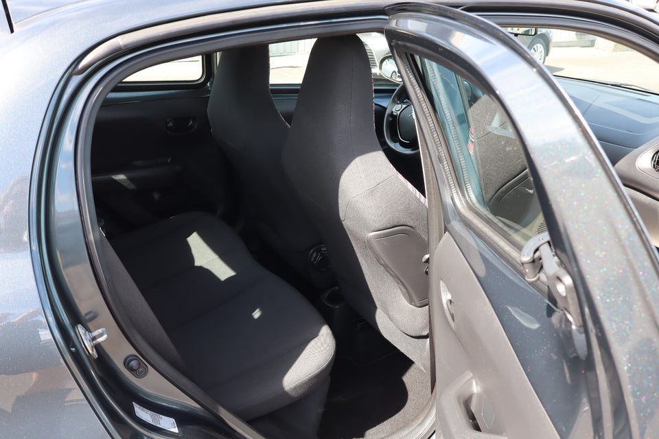 Citroën C1 1,0 VTi Street+ 5d