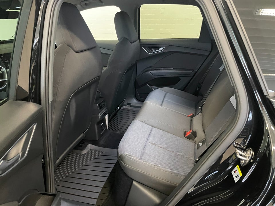 Audi Q4 e-tron 40 Advanced 5d