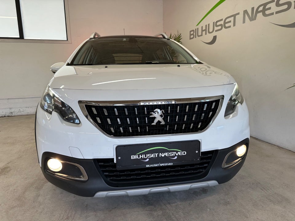 Peugeot 2008 1,6 BlueHDi 100 Allure Sky 5d