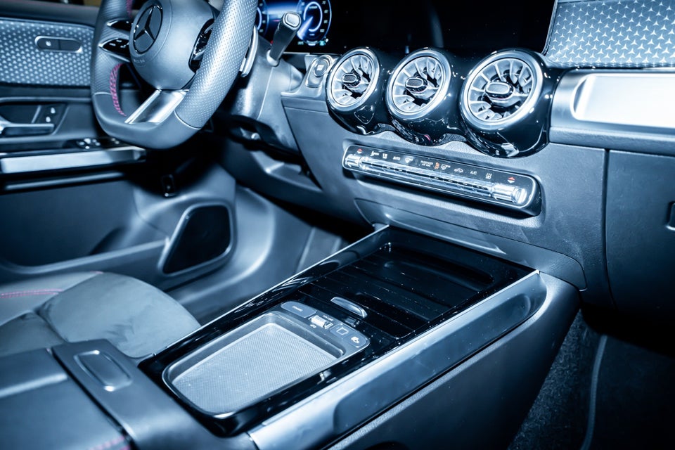 Mercedes EQB250+ AMG Advance Plus 5d