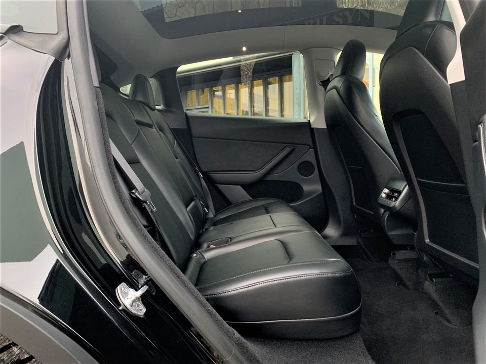 Tesla Model Y Performance AWD 5d