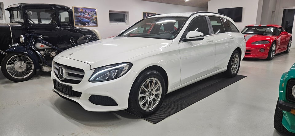 Mercedes C220 d 2,2 Avantgarde stc. aut. 5d