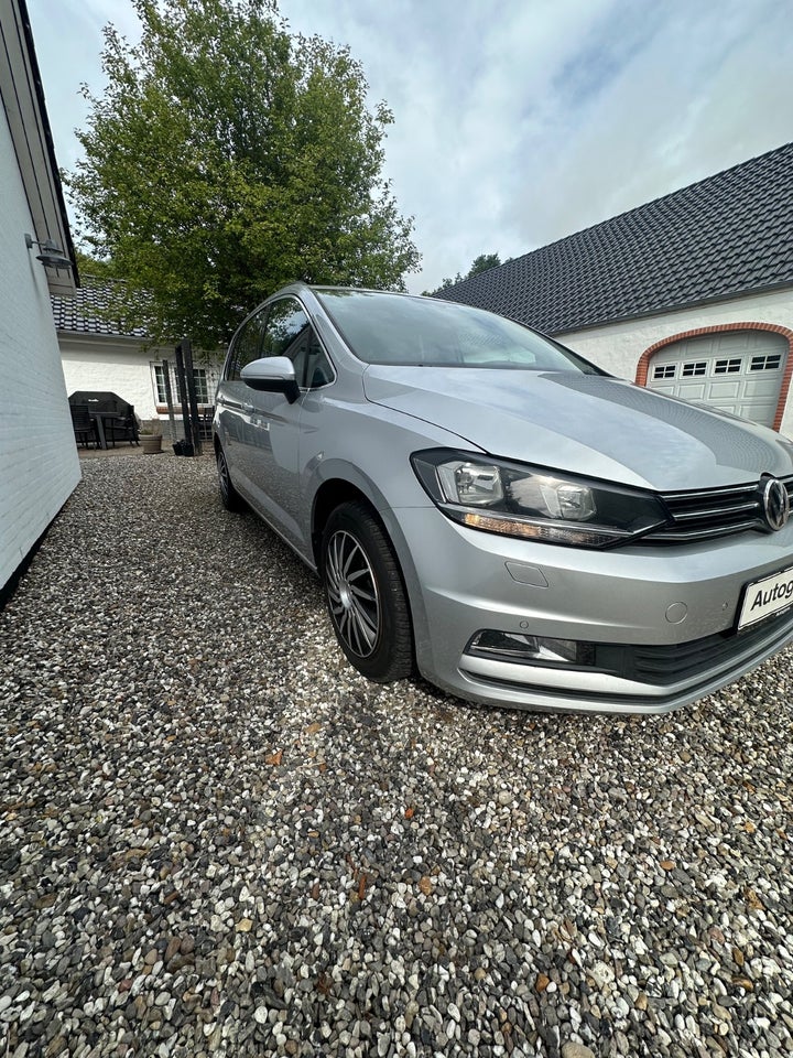 VW Touran 1,6 TDi 115 Comfortline DSG 5d