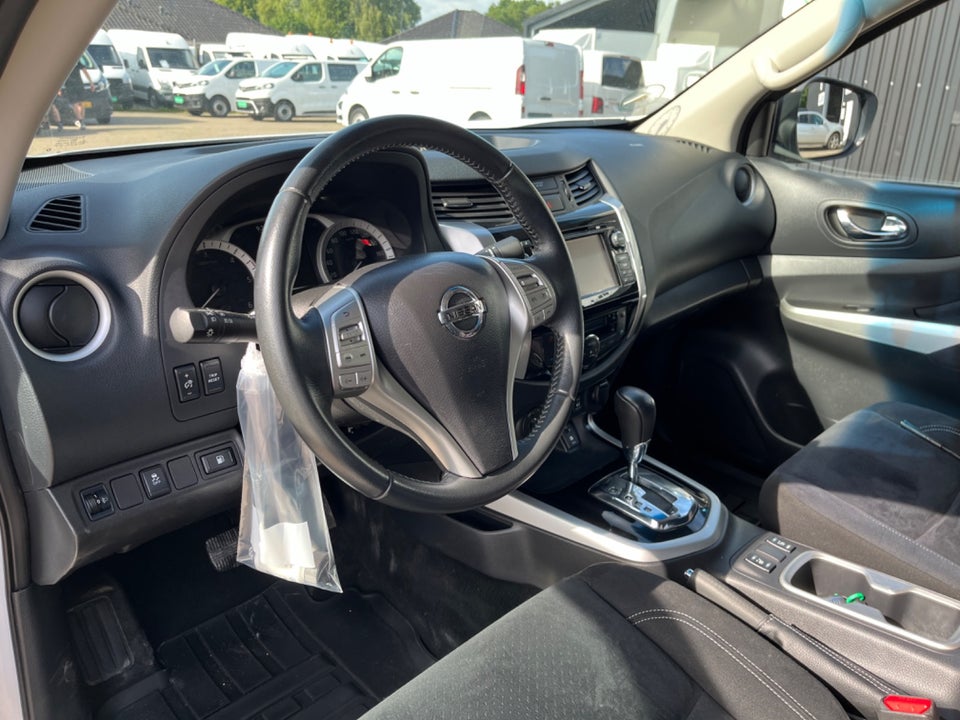 Nissan Navara 2,3 dCi 190 Db.Kab N-Connecta aut. 4d