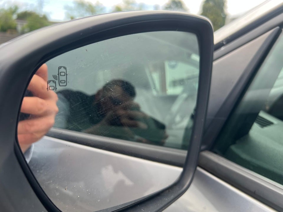 Peugeot 3008 1,6 Hybrid Allure Limited EAT8 5d