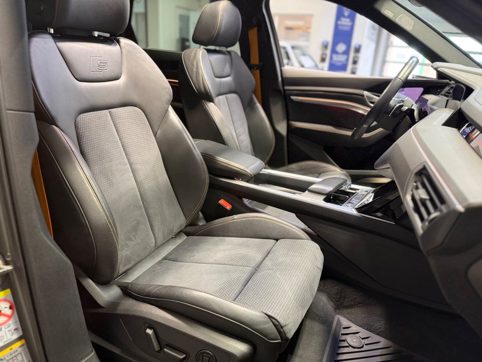Audi e-tron 55 Black Edition S-line quattro 5d
