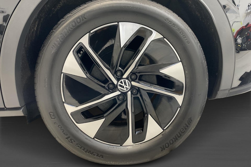 VW ID.5 77 Pro Performance 75 Years Edition 5d