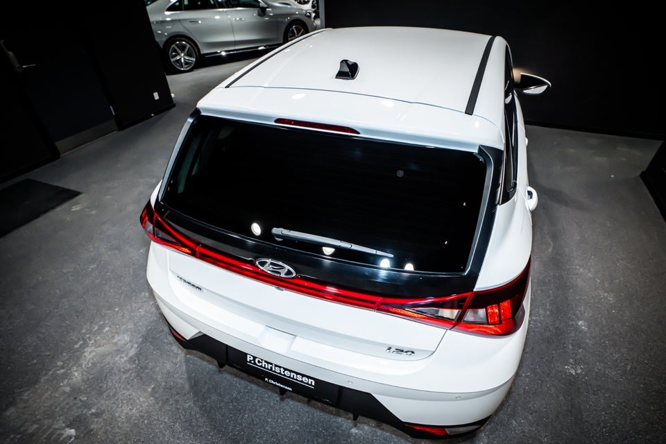 Hyundai i20 1,0 T-GDi Essential DCT 5d