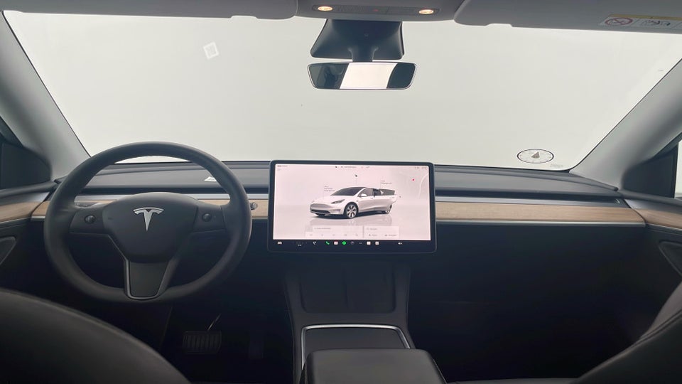 Tesla Model Y Long Range AWD 5d