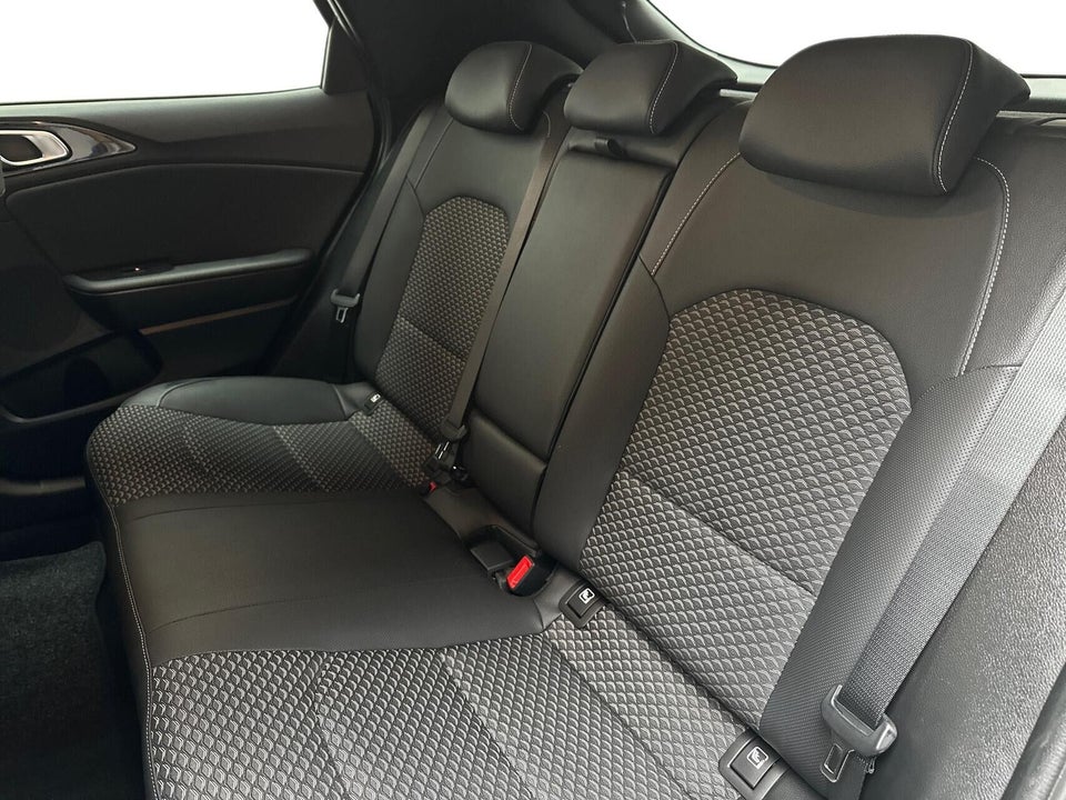 Kia XCeed 1,5 T-GDi Upgrade DCT 5d