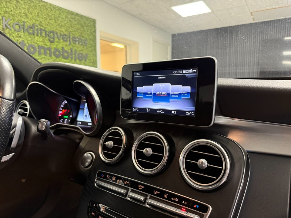 Mercedes C350 e 2,0 AMG Line aut. 4d