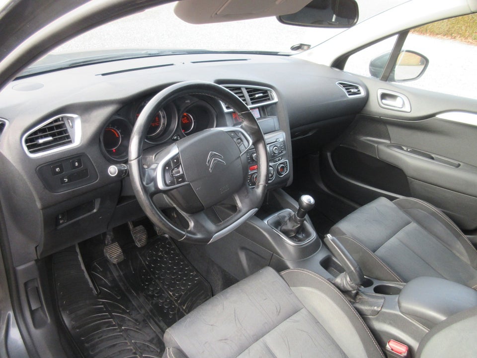 Citroën C4 1,6 HDi 90 Seduction 5d