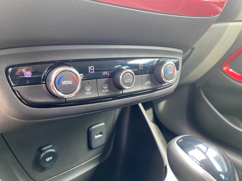 Opel Crossland 1,2 T 130 Sport Ltd. aut. 5d