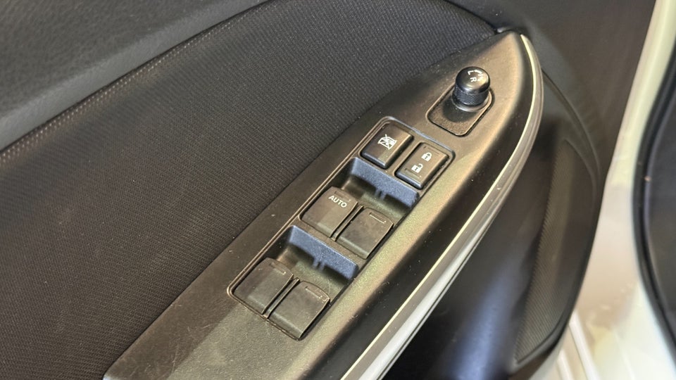 Suzuki Baleno 1,0 Boosterjet Exclusive 5d