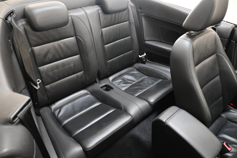 VW Golf VI 2,0 GTi Cabriolet DSG 2d