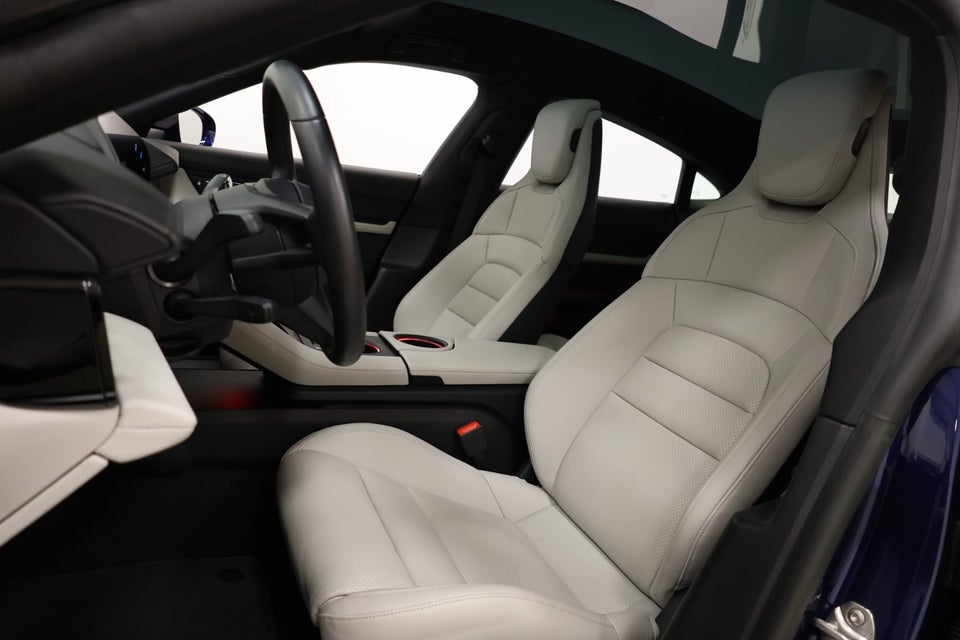 Porsche Taycan 4S Performance+ 4d