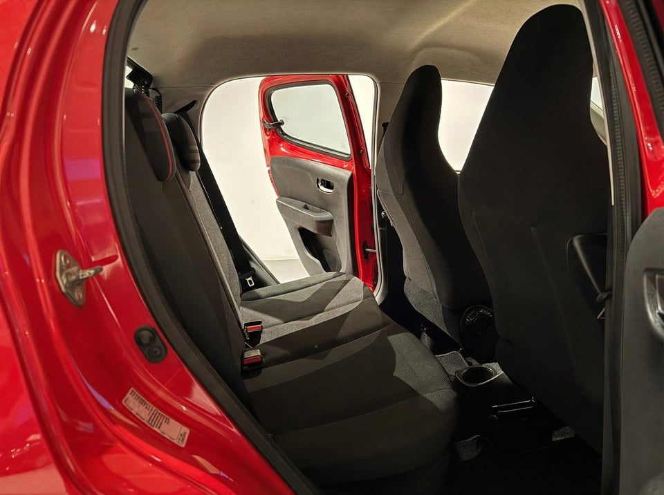 Peugeot 108 1,0 e-VTi 69 Allure 5d