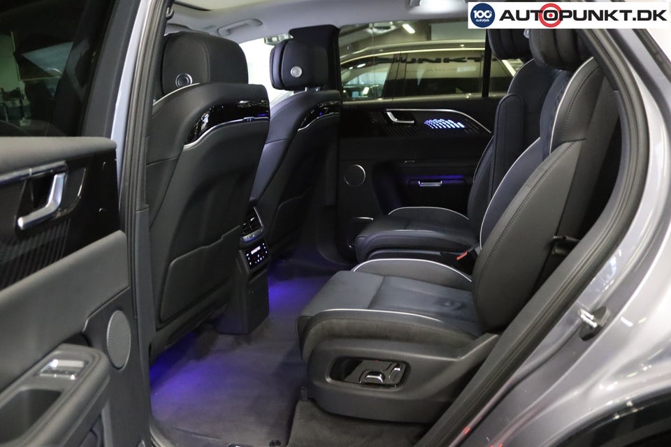 Hongqi E-HS9 99 Exclusive 5d