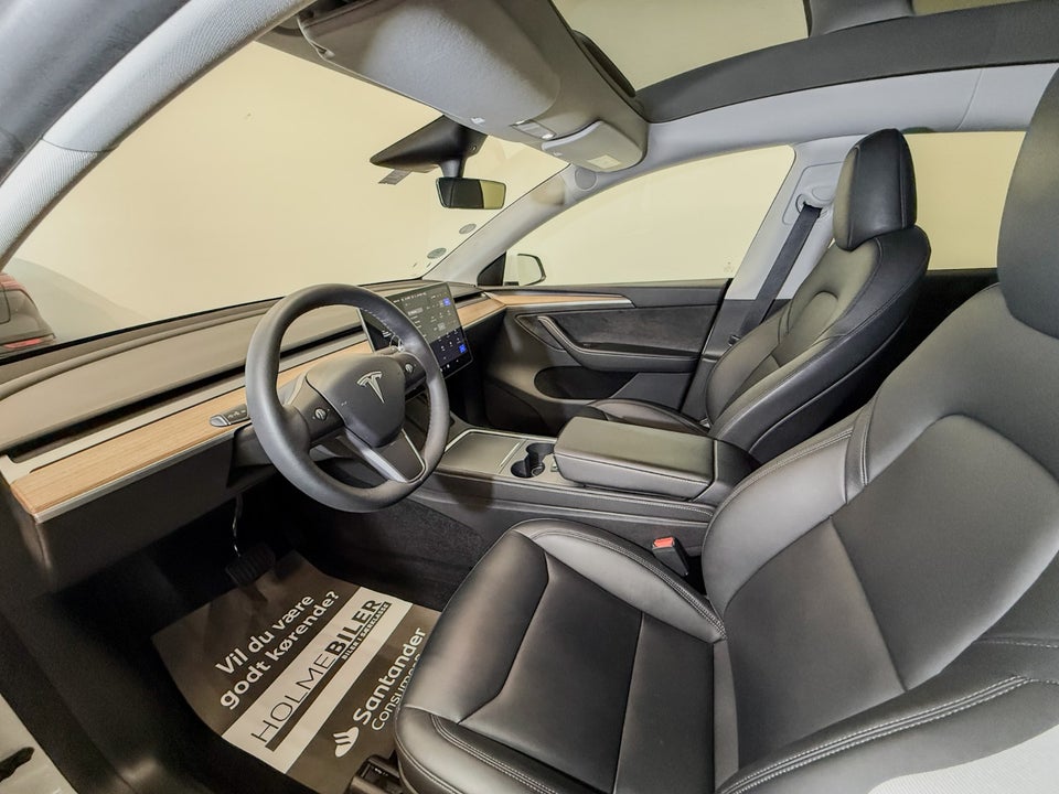 Tesla Model Y Long Range AWD 5d