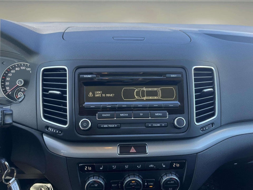 VW Sharan 2,0 TDi 140 Comfortline DSG BMT 5d