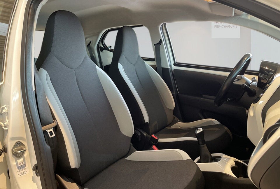 Toyota Aygo 1,0 VVT-i x-play 5d