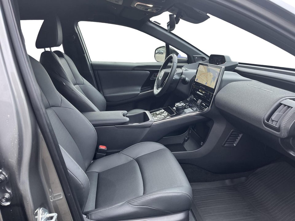 Toyota bZ4X Executive 5d