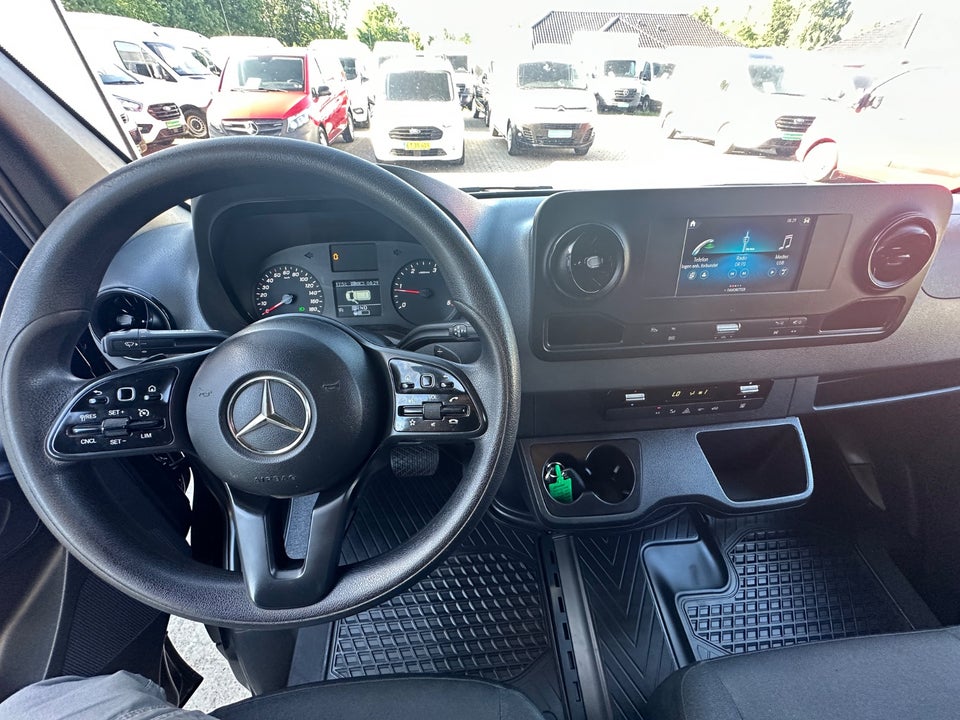 Mercedes Sprinter 317 2,0 CDi A1 Kassevogn aut. RWD