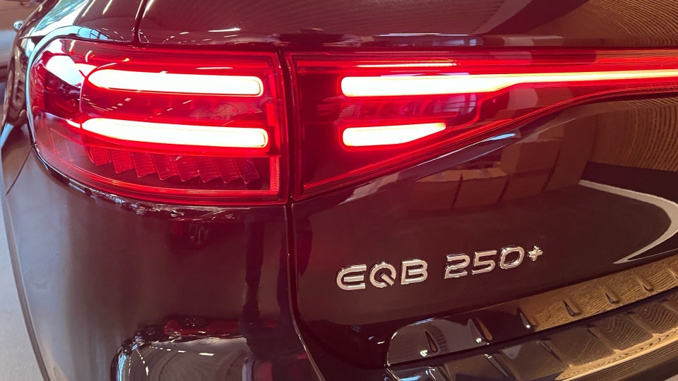 Mercedes EQB250+ AMG Advance Plus 7prs 5d