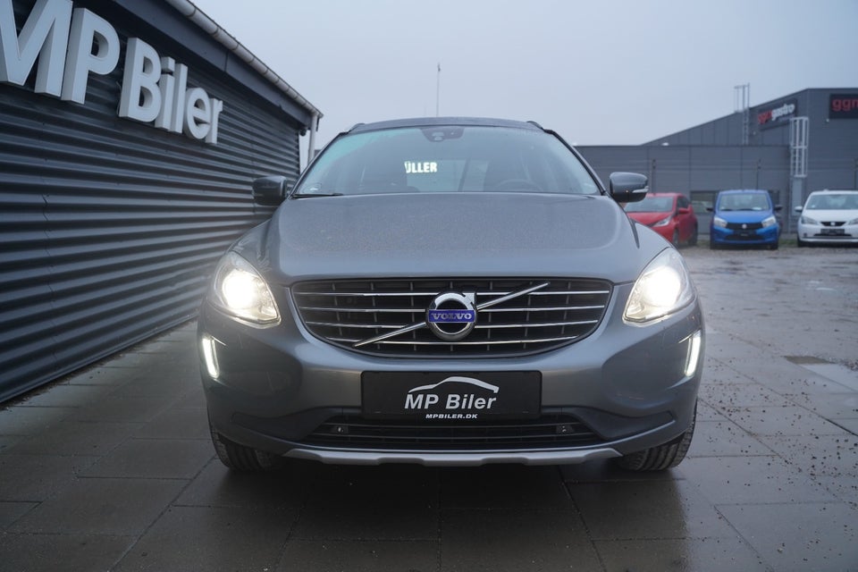 Volvo XC60 2,0 T5 245 Summum aut. Van 5d