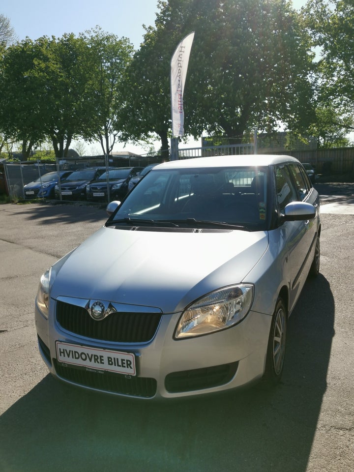 Skoda Fabia 1,4 16V Ambiente Combi 5d