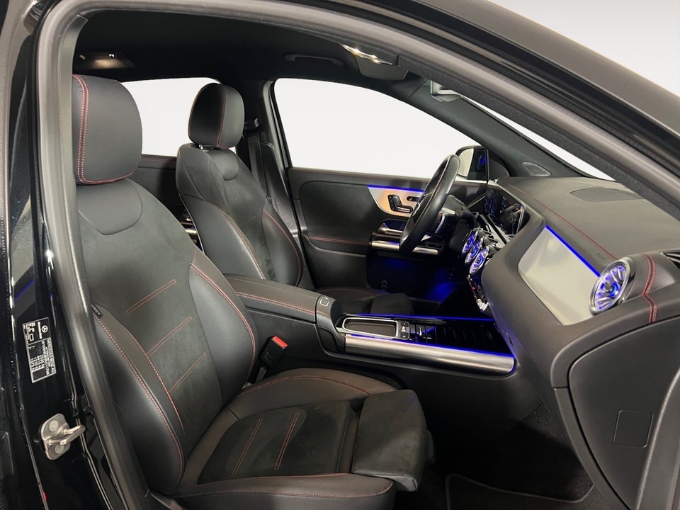 Mercedes EQA300 AMG Line 4Matic 5d