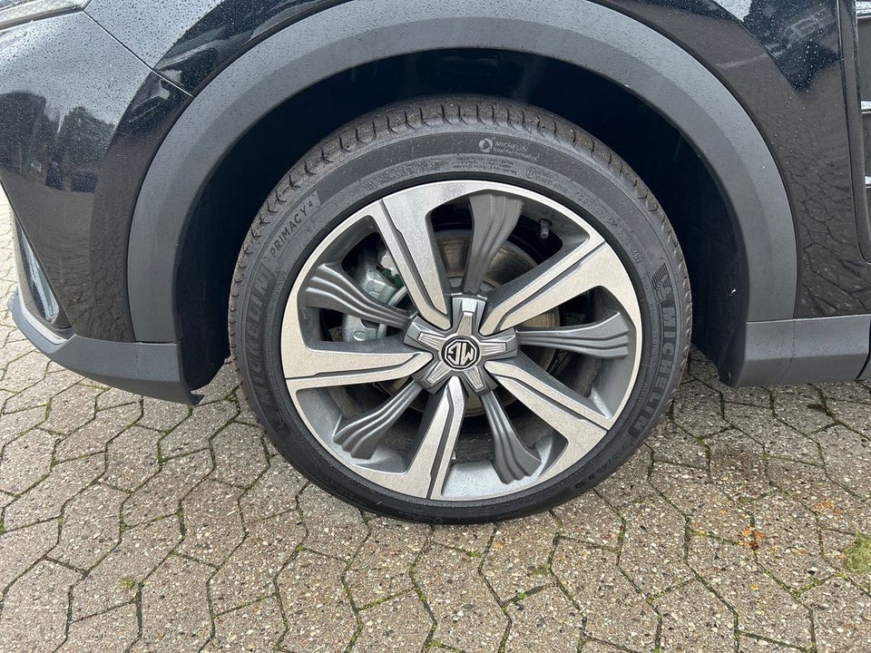 MG Marvel R Performance 5d