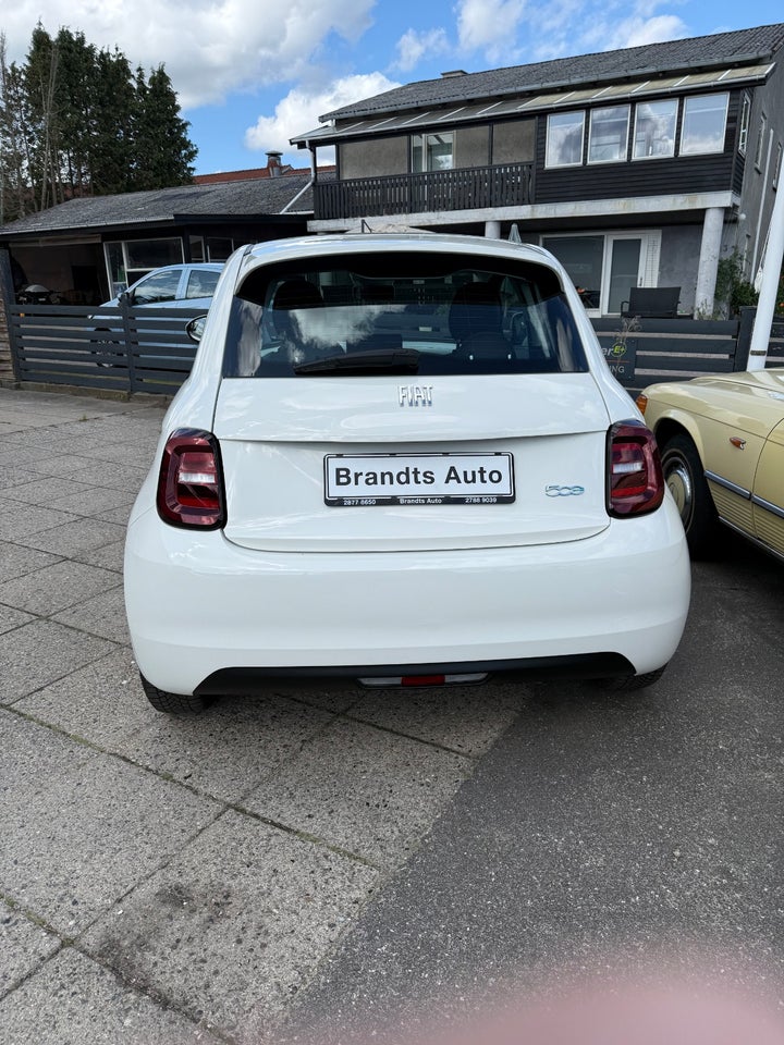 Fiat 500e 42 Icon 3d