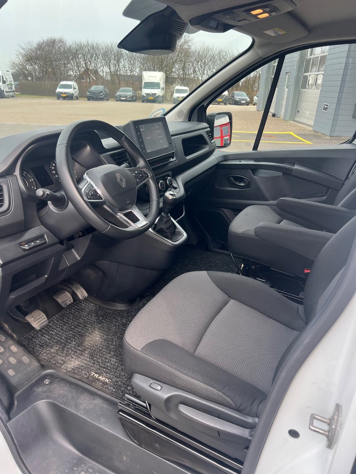 Renault Trafic 2,0 dCi 130 L2H1 Tekno