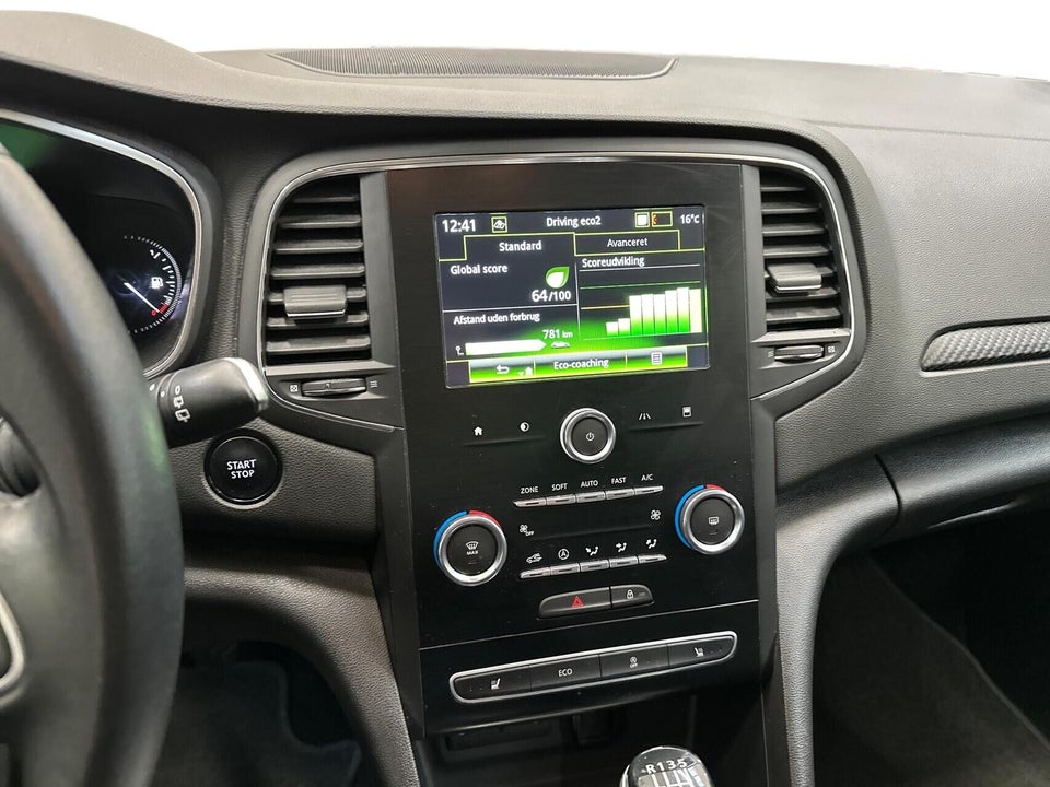 Renault Megane IV 1,3 TCe 140 Zen 5d