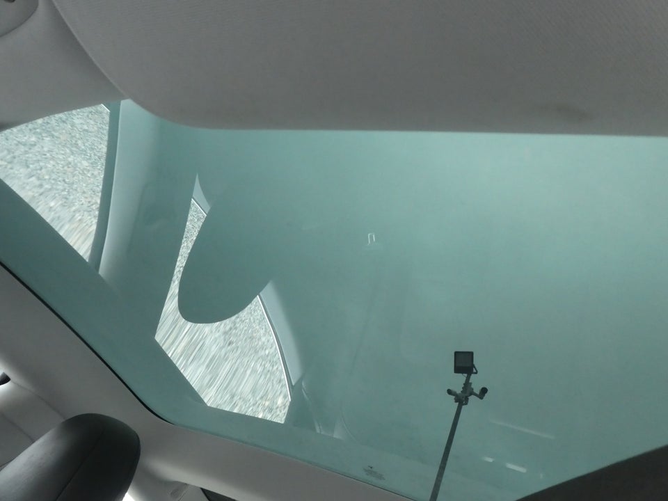 Tesla Model 3 Standard Range+ RWD 4d