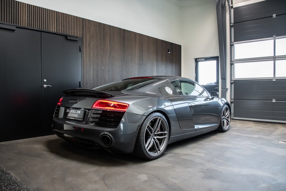 Audi R8 4,2 FSi Coupé quattro S-tr. 2d