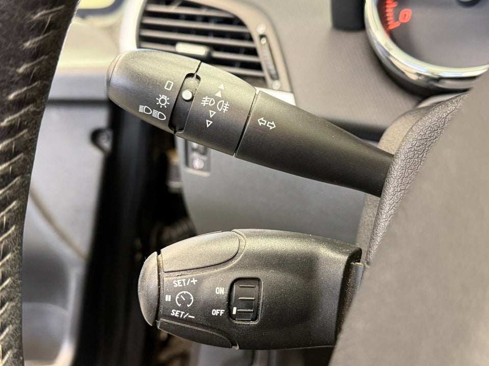 Peugeot 207 1,6 CC 2d