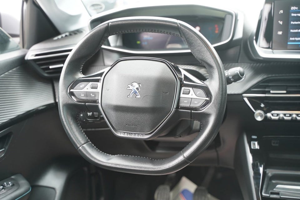 Peugeot 208 1,5 BlueHDi 100 Allure Sky 5d