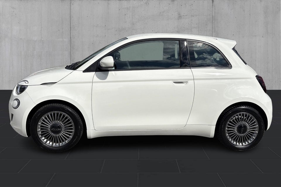 Fiat 500e 42 Icon 3d