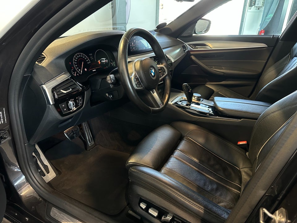 BMW 530d 3,0 Touring M-Sport aut. 5d